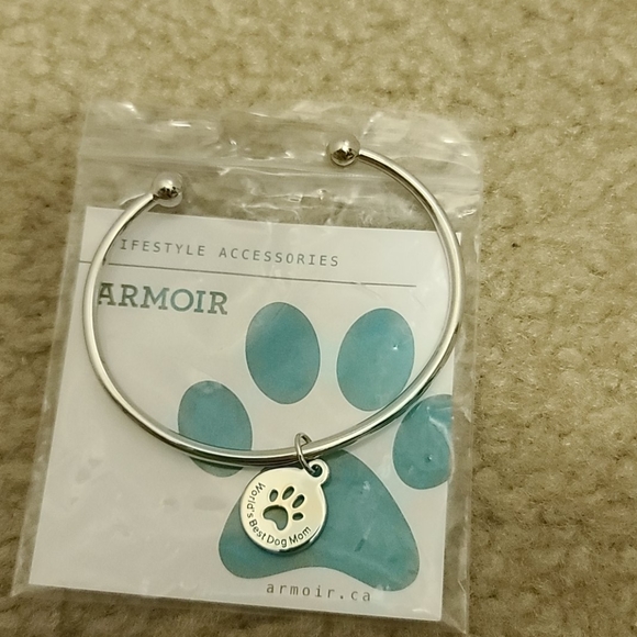 NWT Armoir Fashion World's Best Dog Mom Bangle - Picture 3 of 4